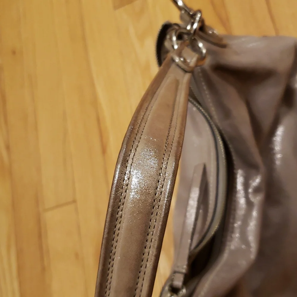 Large Coach Metallic suade Hobo Bag - Picture 4 of 8
